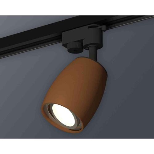 Комплект трекового светильника Ambrella light Track System XT1124003 SCF/PSL кофе песок/серебро полированное (A2521, C1124, N7003) Комплект трекового светильника Ambrella light Track System XT1124003 SCF/PSL кофе песок/серебро полированное (A2521, C1124, N7003)