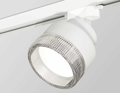 Комплект трекового светильника Ambrella light Track System XT (A2524, A2105, C8101, N8480) XT8101040 Комплект трекового светильника Ambrella light Track System XT (A2524, A2105, C8101, N8480) XT8101040