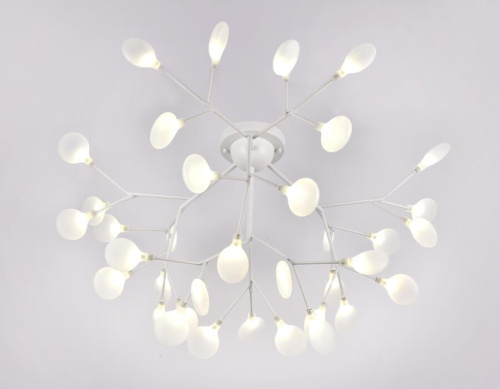 Потолочная люстра Ambrella light Traditional TR3018 Потолочная люстра Ambrella light Traditional TR3018