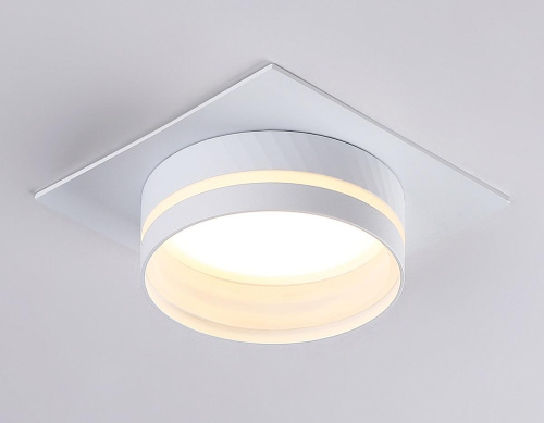 Встраиваемый светильник Ambrella light Techno Spot GX53 Acrylic tech TN5221 Встраиваемый светильник Ambrella light Techno Spot GX53 Acrylic tech TN5221