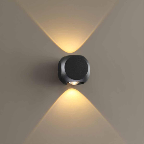 Уличный настенный светодиодный светильник Odeon Light Hightech Miko 4222/4WL Уличный настенный светодиодный светильник Odeon Light Hightech Miko 4222/4WL