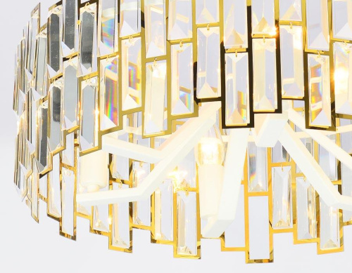 Потолочная люстра Ambrella light Traditional TR5051 Потолочная люстра Ambrella light Traditional TR5051