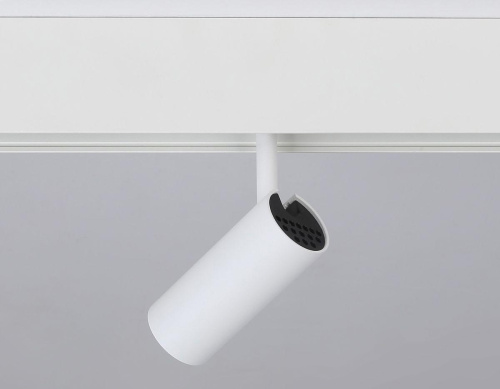Трековый светодиодный светильник Ambrella light Track System Magnetic GL3810 Трековый светодиодный светильник Ambrella light Track System Magnetic GL3810