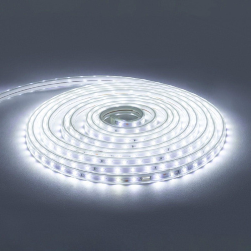 Светодиодная влагозащищенная лента Apeyron 6W/m 60LED/m 2835SMD холодный белый 5M 10-55 Светодиодная влагозащищенная лента Apeyron 6W/m 60LED/m 2835SMD холодный белый 5M 10-55