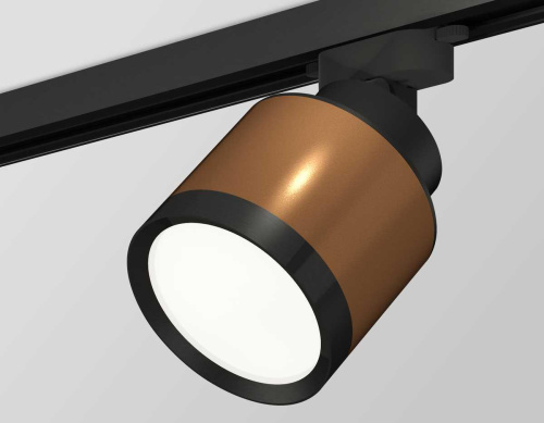 Комплект трекового светильника Ambrella light Track System XT (A2526, A2106, C8117, N8113) XT8117001 Комплект трекового светильника Ambrella light Track System XT (A2526, A2106, C8117, N8113) XT8117001