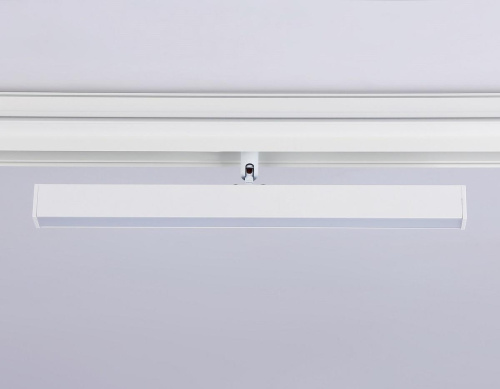 Трековый светодиодный светильник Ambrella light Track System Magnetic GL4200 Трековый светодиодный светильник Ambrella light Track System Magnetic GL4200