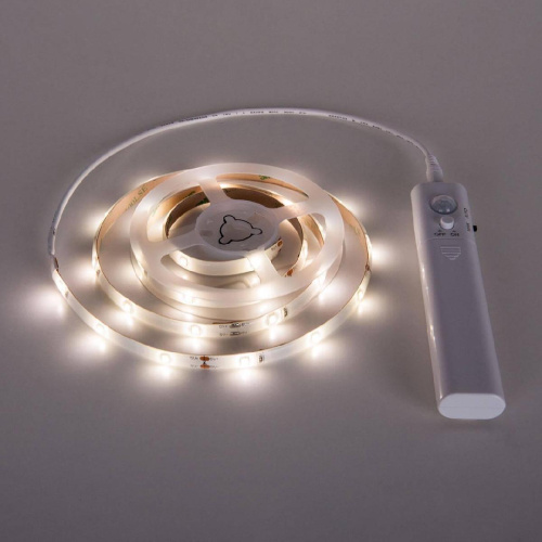 Набор светодиодной подсветки с датчиком движения Elektrostandard 2,4W/m 30LED/m 2835SMD белый 1M a044517 Набор светодиодной подсветки с датчиком движения Elektrostandard 2,4W/m 30LED/m 2835SMD белый 1M a044517