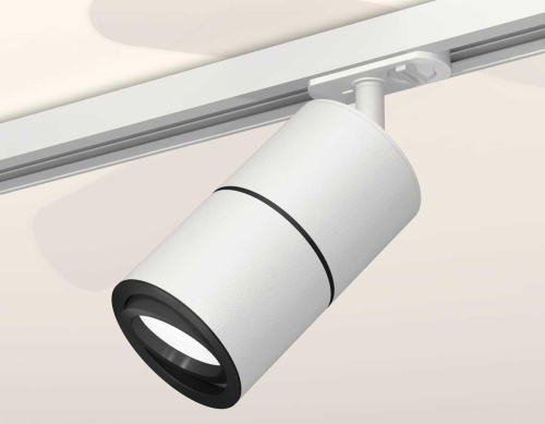 Комплект трекового светильника Ambrella light Track System XT (A2536, C7401, A2071, C7401, N7002) XT7401011 Комплект трекового светильника Ambrella light Track System XT (A2536, C7401, A2071, C7401, N7002) XT7401011