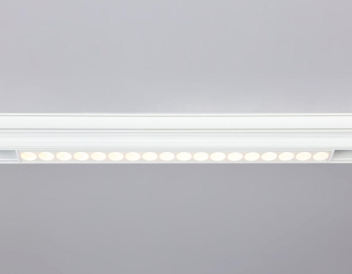 Трековый светодиодный светильник Ambrella light Track System Magnetic GL4028 Трековый светодиодный светильник Ambrella light Track System Magnetic GL4028