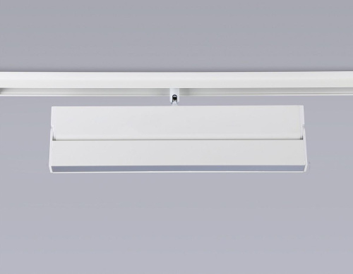 Трековый светодиодный светильник Ambrella light Track System Magnetic GL4065 Трековый светодиодный светильник Ambrella light Track System Magnetic GL4065