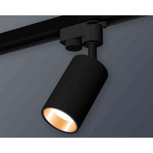 Комплект трекового светильника Ambrella light Track System XT6323023 SBK/PYG черный песок/золото желтое полированное (A2521, C6323, N6113) Комплект трекового светильника Ambrella light Track System XT6323023 SBK/PYG черный песок/золото желтое полированное (A2521, C6323, N6113)