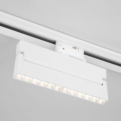 Трековый светодиодный светильник Elektrostandard Garda 85025/01 белый a057458 Трековый светодиодный светильник Elektrostandard Garda 85025/01 белый a057458