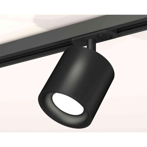 Комплект трекового светильника Ambrella light Track System XT7532001 SBK черный песок (A2537, C7532, N7021) Комплект трекового светильника Ambrella light Track System XT7532001 SBK черный песок (A2537, C7532, N7021)