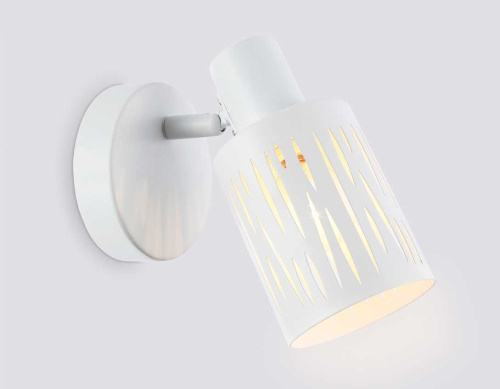 Настенно-потолочный спот Ambrella light TRADITIONAL TR8663 Настенно-потолочный спот Ambrella light TRADITIONAL TR8663