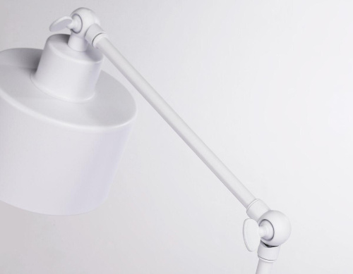 Настольная лампа Ambrella light Traditional TR8152 Настольная лампа Ambrella light Traditional TR8152