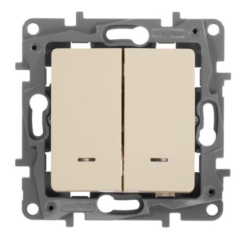 Выключатель двухклавишный Legrand Etika с подсветкой 10A 250V слоновая кость 672304 Выключатель двухклавишный Legrand Etika с подсветкой 10A 250V слоновая кость 672304