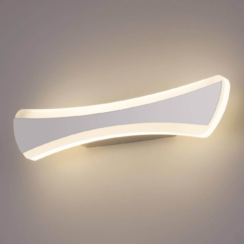 Настенный светодиодный светильник Elektrostandard Wave LED хром MRL LED 1090 a040513 Настенный светодиодный светильник Elektrostandard Wave LED хром MRL LED 1090 a040513