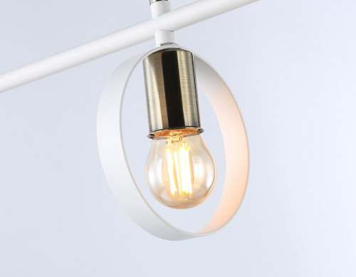 Потолочный светильник Ambrella light Traditional TR8228 Потолочный светильник Ambrella light Traditional TR8228