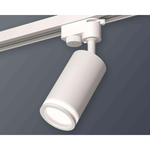 Комплект трекового светильника Ambrella light Track System XT6322100 SWH/FR белый песок/белый матовый (A2520, C6322, N6220) Комплект трекового светильника Ambrella light Track System XT6322100 SWH/FR белый песок/белый матовый (A2520, C6322, N6220)