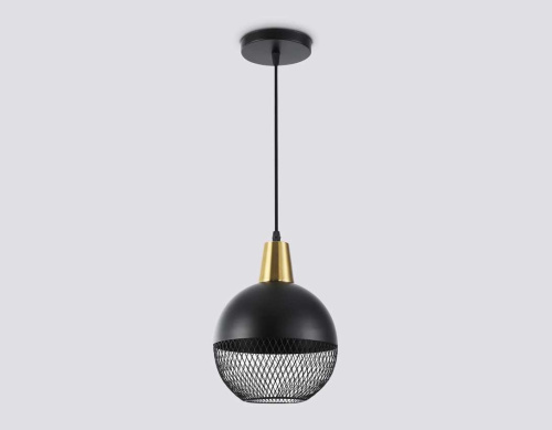 Светильник подвесной Ambrella light TRADITIONAL TR8504 Светильник подвесной Ambrella light TRADITIONAL TR8504