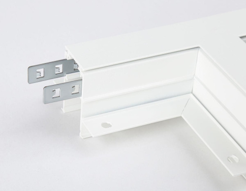 Коннектор T-образный для встраиваемого шинопровода Ambrella light Track System Magnetic GL3355 Коннектор T-образный для встраиваемого шинопровода Ambrella light Track System Magnetic GL3355