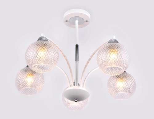 Потолочная люстра Ambrella light Traditional TR9010