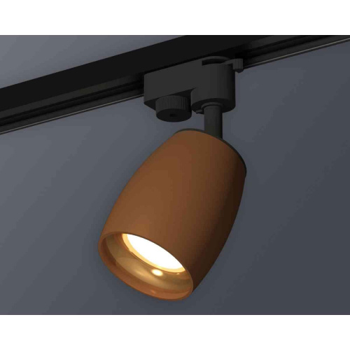 Комплект трекового светильника Ambrella light Track System XT1124034 SCF/PYG кофе песок/золото желтое полированное (A2521, C1124, N7014) Комплект трекового светильника Ambrella light Track System XT1124034 SCF/PYG кофе песок/золото желтое полированное (A2521, C1124, N7014)