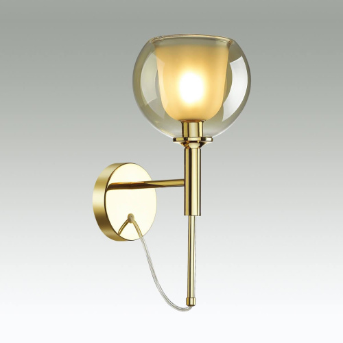 Бра Odeon Light Leva 4697/1W Бра Odeon Light Leva 4697/1W