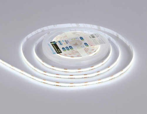 Светодиодная лента Ambrella Light 10W/m 320LED/m COB холодный белый 5M GS4653 Светодиодная лента Ambrella Light 10W/m 320LED/m COB холодный белый 5M GS4653