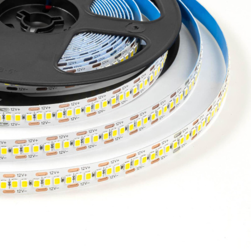 Светодиодная лента OGM 19,2W/m 240LED/m 2835SMD дневной белый 5M LSE-266 Светодиодная лента OGM 19,2W/m 240LED/m 2835SMD дневной белый 5M LSE-266