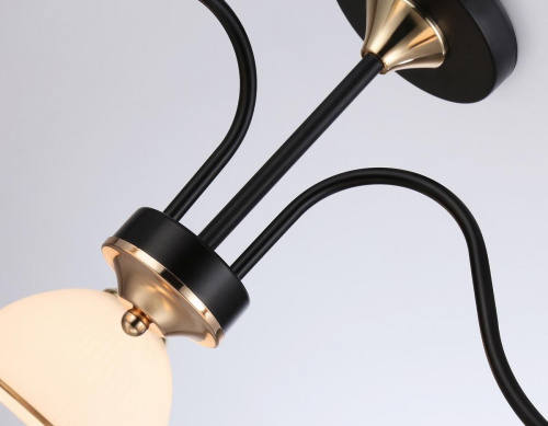 Потолочная люстра Ambrella light Traditional Modern TR3161 Потолочная люстра Ambrella light Traditional Modern TR3161