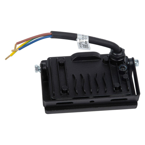 Прожектор светодиодный Volpe ULF-Q517 20W/3000K IP65 220-240V Black UL-00011633 Прожектор светодиодный Volpe ULF-Q517 20W/3000K IP65 220-240V Black UL-00011633