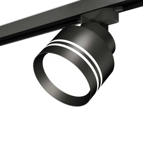 Комплект трекового светильника Ambrella light Track System XT (A2526, A2106, C8102, N8478) XT8102026 Комплект трекового светильника Ambrella light Track System XT (A2526, A2106, C8102, N8478) XT8102026
