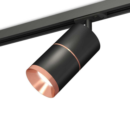 Комплект трекового светильника Ambrella light Track System XT (A2537, C7402, A2073, C7402, N7035) XT7402040 Комплект трекового светильника Ambrella light Track System XT (A2537, C7402, A2073, C7402, N7035) XT7402040