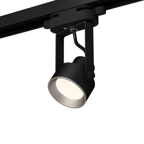Комплект трекового светильника Ambrella light Track System XT (C6602, N6104) XT6602002 Комплект трекового светильника Ambrella light Track System XT (C6602, N6104) XT6602002