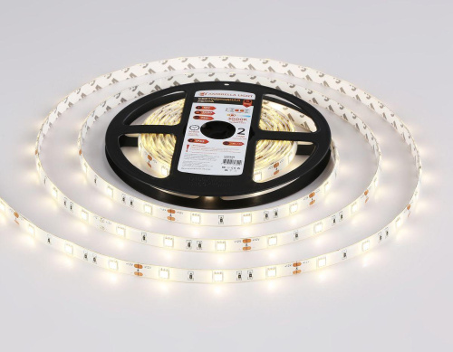 Светодиодная влагозащищенная лента Ambrella Light 7,2W/m 30LED/m 5050SMD теплый белый 5M GS1901 Светодиодная влагозащищенная лента Ambrella Light 7,2W/m 30LED/m 5050SMD теплый белый 5M GS1901