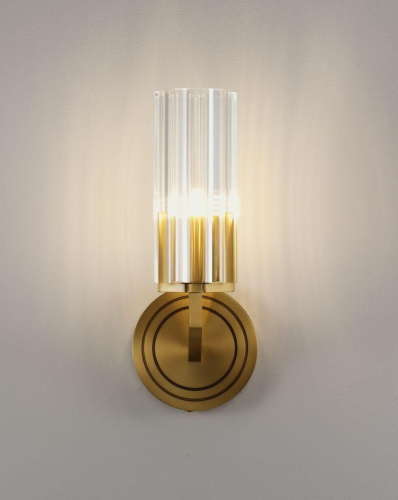 Бра Moderli Brass V11015-1W Бра Moderli Brass V11015-1W