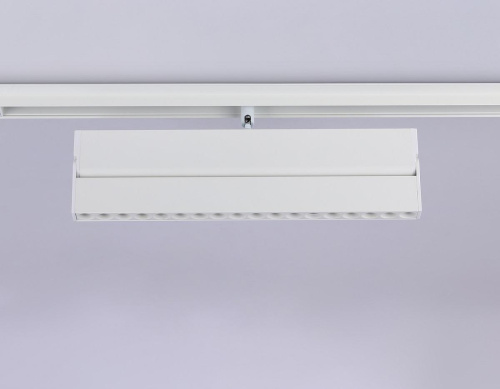 Трековый светодиодный светильник Ambrella light Track System Magnetic GL4080 Трековый светодиодный светильник Ambrella light Track System Magnetic GL4080