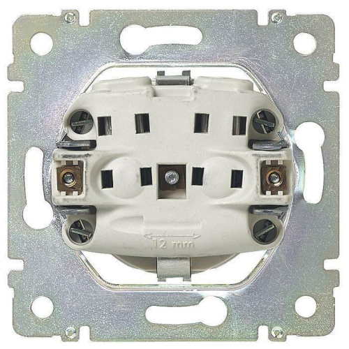 Розетка 2К+3 Legrand Valena 16A 250V с/з со шторками безвинтовой зажим слоновая кость 774122 Розетка 2К+3 Legrand Valena 16A 250V с/з со шторками безвинтовой зажим слоновая кость 774122