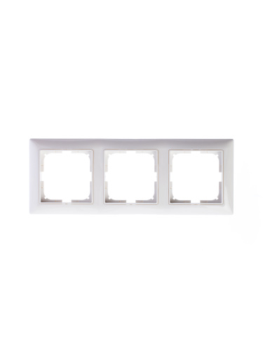 Рамка 3-постовая ABB Basic55 альпийский белый 2CKA001725A1481 Рамка 3-постовая ABB Basic55 альпийский белый 2CKA001725A1481