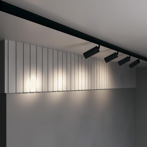 Трековый светодиодный светильник Maytoni Technica Focus Led TR032-2-20W3K-S-B Трековый светодиодный светильник Maytoni Technica Focus Led TR032-2-20W3K-S-B