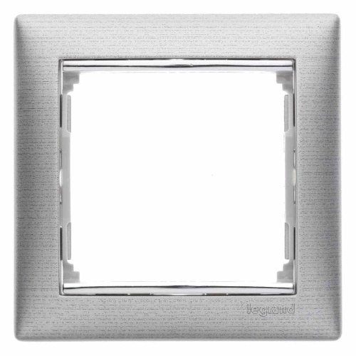 Рамка 1-постовая Legrand Valena алюминий матовый 770331 Рамка 1-постовая Legrand Valena алюминий матовый 770331