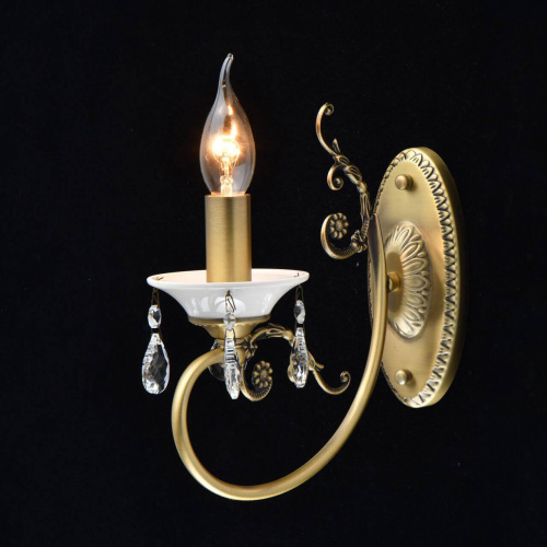Бра MW-Light Свеча 683022301 Бра MW-Light Свеча 683022301