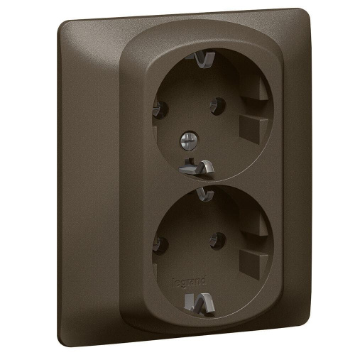 Розетка 2х2К+3 Legrand Galea Life 16A 250V с/з со шторками винтовой зажим темная бронза 771231 Розетка 2х2К+3 Legrand Galea Life 16A 250V с/з со шторками винтовой зажим темная бронза 771231