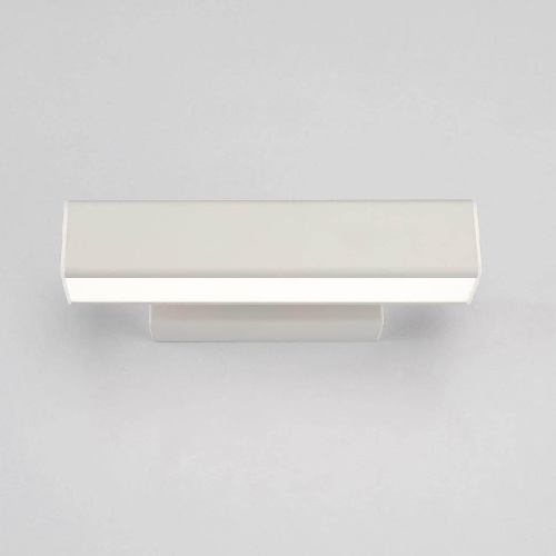 Подсветка для зеркал Elektrostandard Kessi MRL LED 1007 a043966 Подсветка для зеркал Elektrostandard Kessi MRL LED 1007 a043966