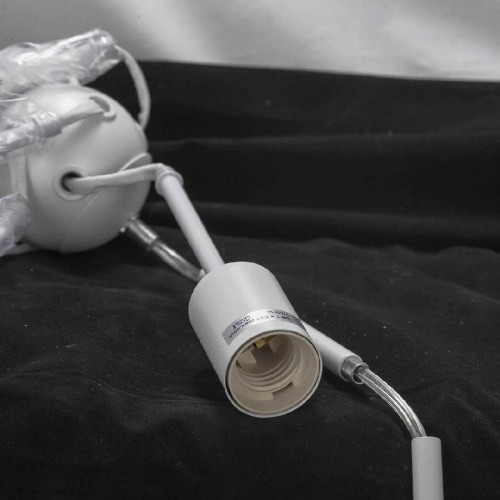 Потолочная люстра Lussole Lgo Kenner GRLSP-8269 Потолочная люстра Lussole Lgo Kenner GRLSP-8269