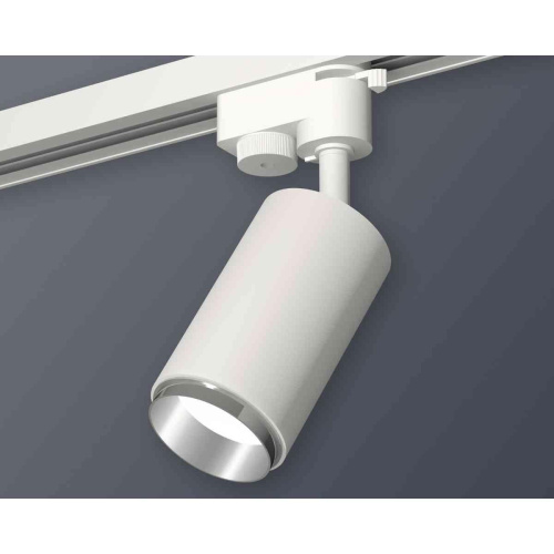 Комплект трекового светильника Ambrella light Track System XT6322042 SWH/PSL белый песок/серебро полированное (A2520, C6322, N6122) Комплект трекового светильника Ambrella light Track System XT6322042 SWH/PSL белый песок/серебро полированное (A2520, C6322, N6122)