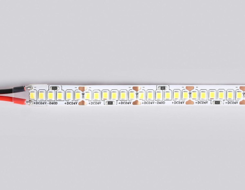 Светодиодная лента Ambrella Light 22W/m 240LED/m 2835SMD дневной белый 5M GS3502 Светодиодная лента Ambrella Light 22W/m 240LED/m 2835SMD дневной белый 5M GS3502