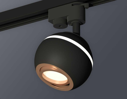 Комплект трекового светильника Ambrella light Track System XT (A2521, C1102, N7005) XT1102024 Комплект трекового светильника Ambrella light Track System XT (A2521, C1102, N7005) XT1102024