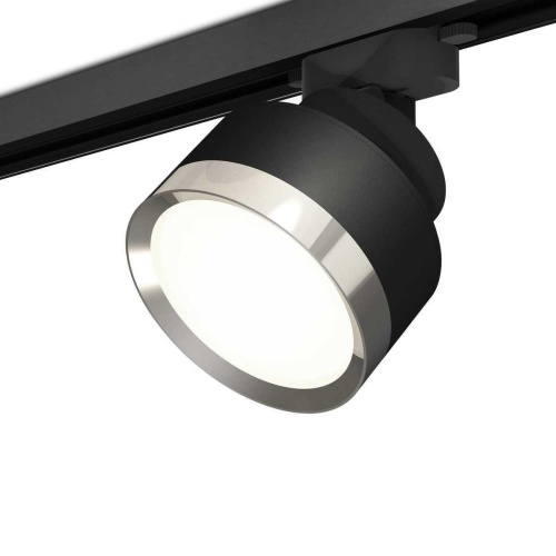 Комплект трекового светильника Ambrella light Track System XT (A2526, A2106, C8102, N8118) XT8102003 Комплект трекового светильника Ambrella light Track System XT (A2526, A2106, C8102, N8118) XT8102003